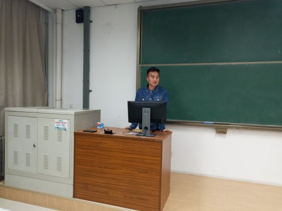 宋晓航主持动员大会 孙宁摄影