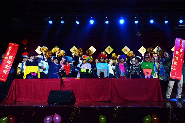 化工系《厉害了我的化工》 李博一摄影