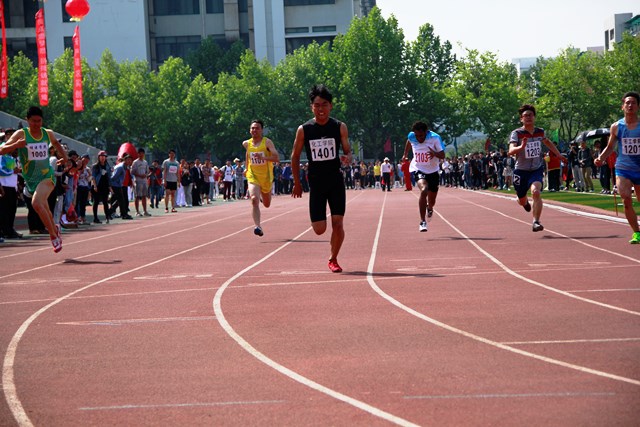 冲刺 孟慧源摄影