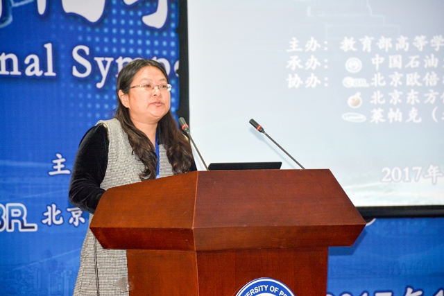 王胜平教授作大会报告 李博一摄影