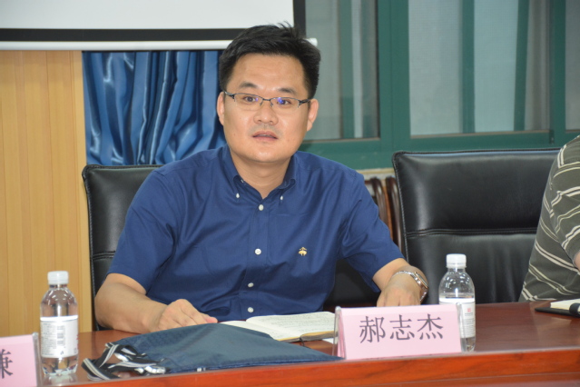 集团第二指导组组长郝志杰发言 魏孟吉摄影