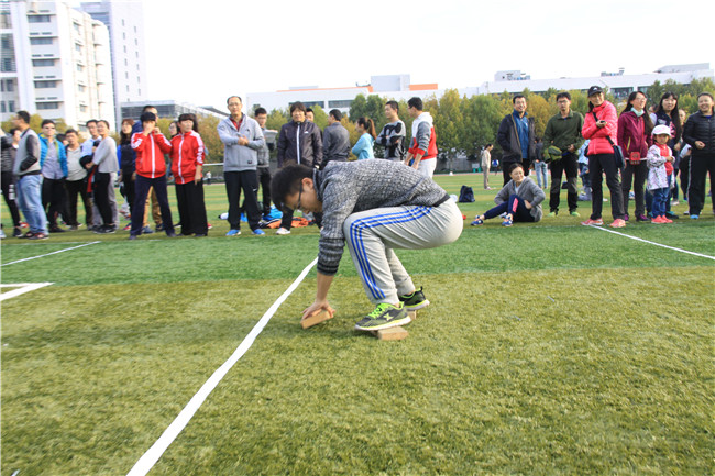 摸石头过河 摸石头过河