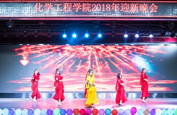 晚会现场  庄子薇摄影