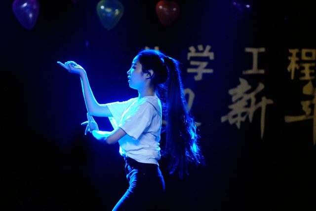 环境系节目《青春恰恰》