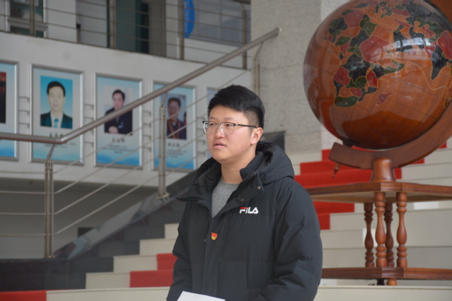 员工党总支副书记刘伟讲话 杨扬摄影