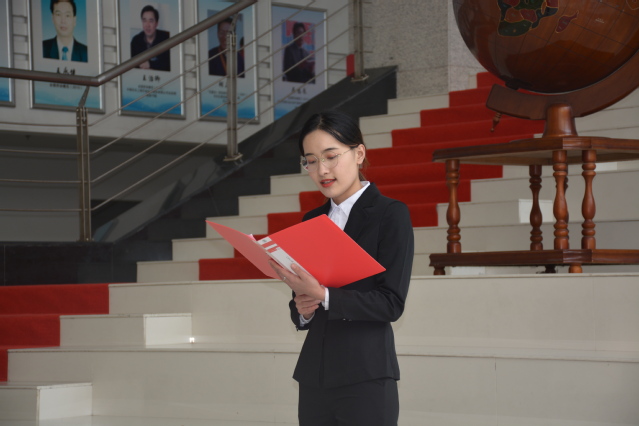 新党员代表张啸发言 杨扬摄影