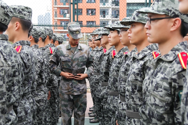 教官悉心指导 教官悉心指导