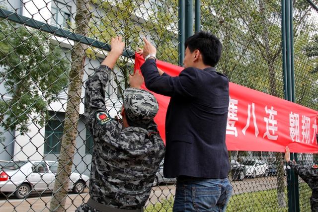 辅导员和员工一起 辅导员和员工一起