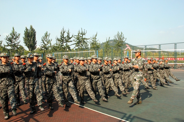 巾帼不让须眉 巾帼不让须眉