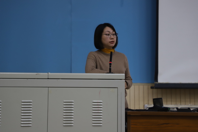 辅导员薛慧发言