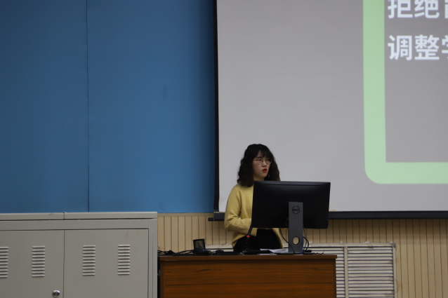 青春领航员工标兵团成员 学院陈梦雯