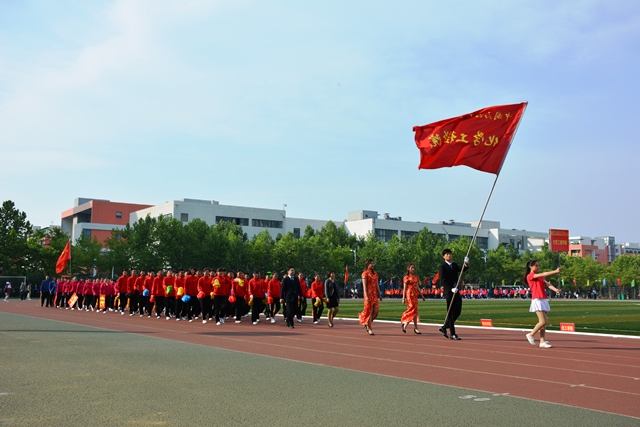 公司方队 魏孟吉摄影
