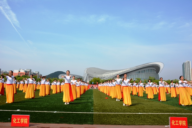 教工舞蹈表演  魏孟吉摄影