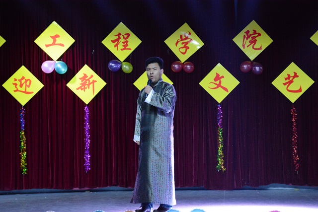 生物中心 粤语独唱《万里长城永不倒》