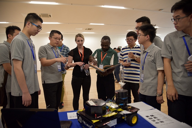 小车展示   丁文龙摄影